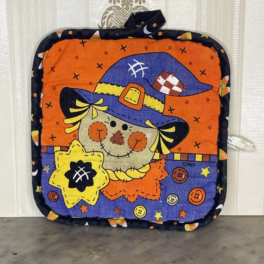 Vintage Halloween Hot Pad Oven Square Scarecrow Candy Corn Kitchen Core